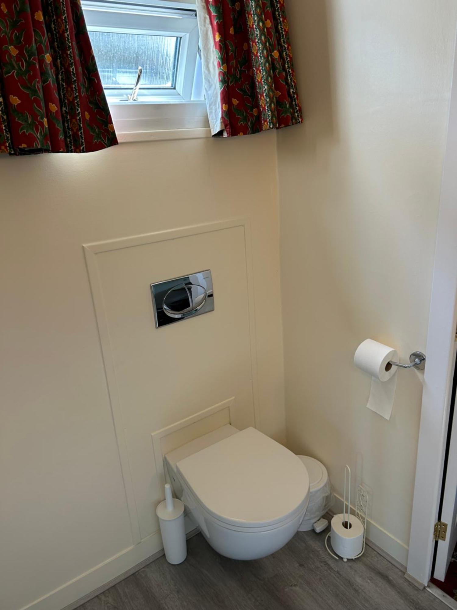 Oakwood Bed And Breakfast Heathrow Hillingdon Exteriér fotografie